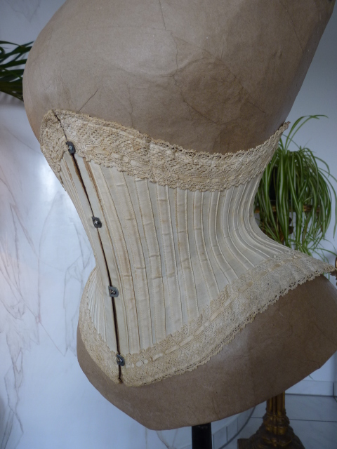 21 antique waist corset 1890