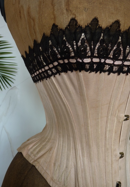10 antique corset 1890
