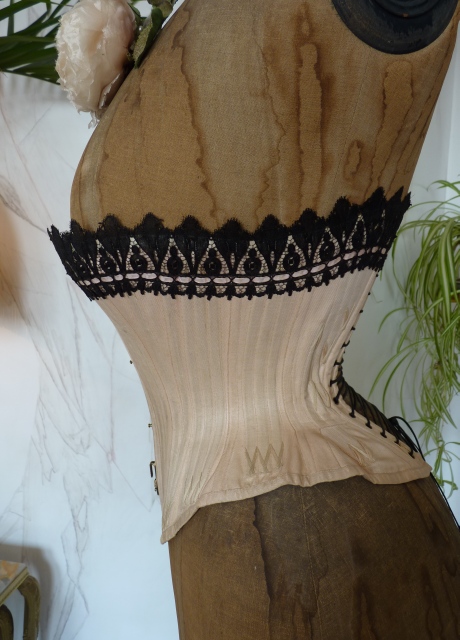 15 antique corset 1890