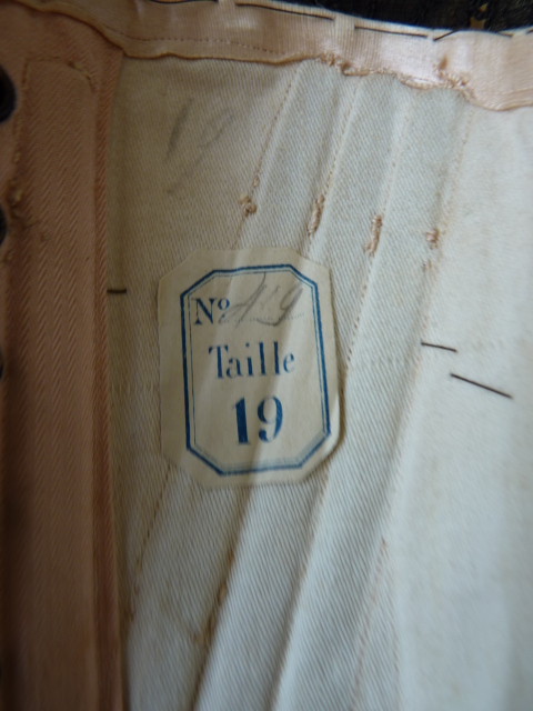 35 antique corset 1890