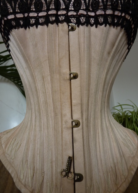 6 antique corset 1890