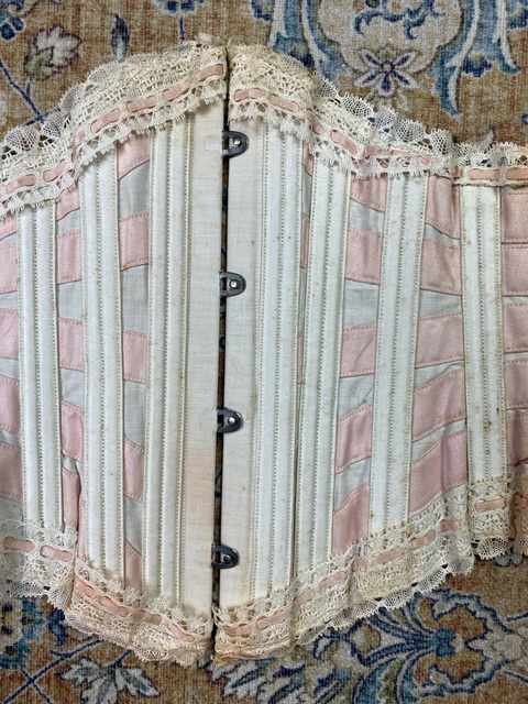 20 antique kant rust corset 1894