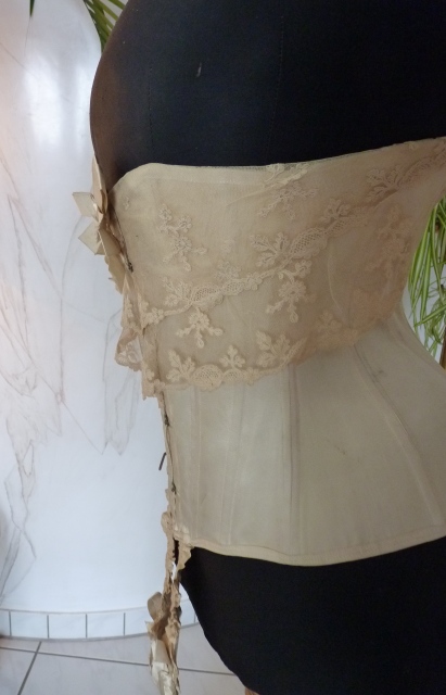 15 antique victorian corset 1895