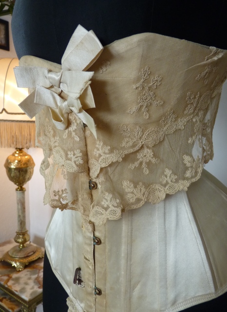 1 antique victorian corset 1895