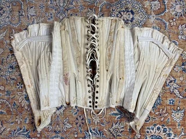 15 antique corset 1900