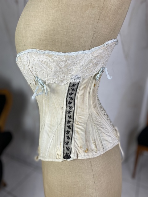 6 antique corset 1900