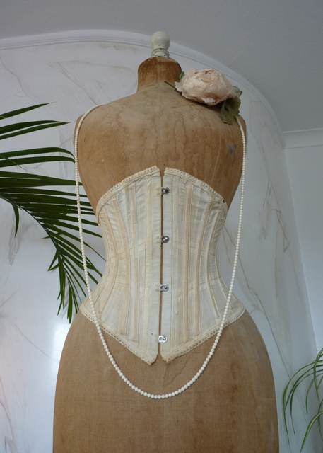 1 antique underbust corset 1900