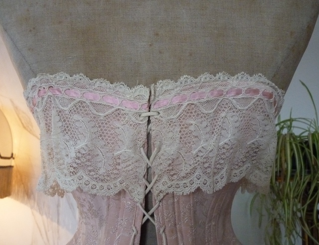 21 antique kabo corset 1901