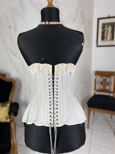 9 antique corset 1904