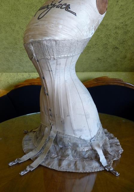 10 antique corset mannequin 1904