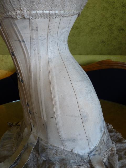 11 antique corset mannequin 1904
