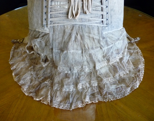 18 antique corset mannequin 1904