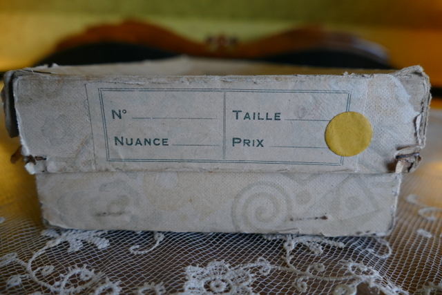 3 antique corset box Reaumur 1905