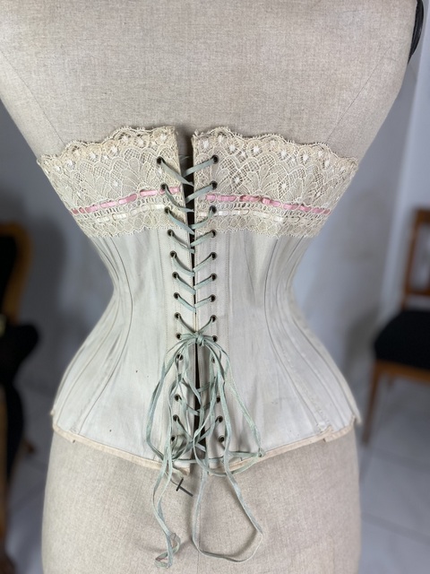 10 antique corset 1906