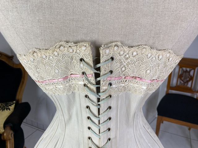 11 antique corset 1906