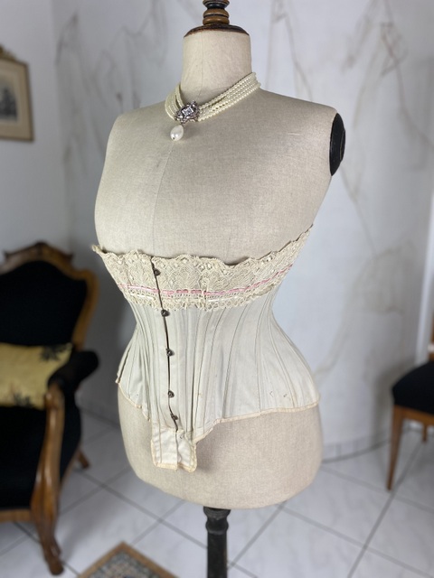 3 antique corset 1906
