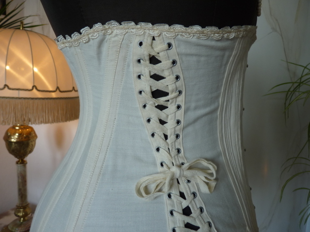 21 antique maternity corset 1910