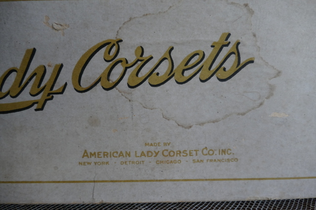 3 antique corset box 1908