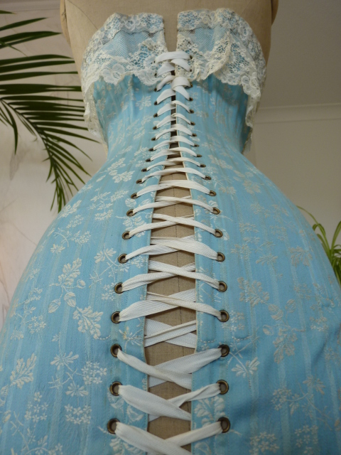 28 antique corset 1908