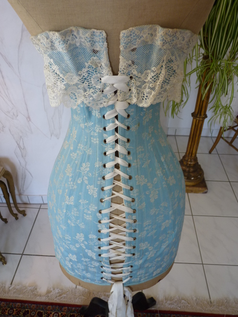 30 antique corset 1908