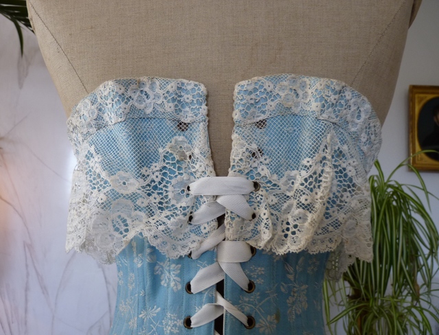 32 antique corset 1908