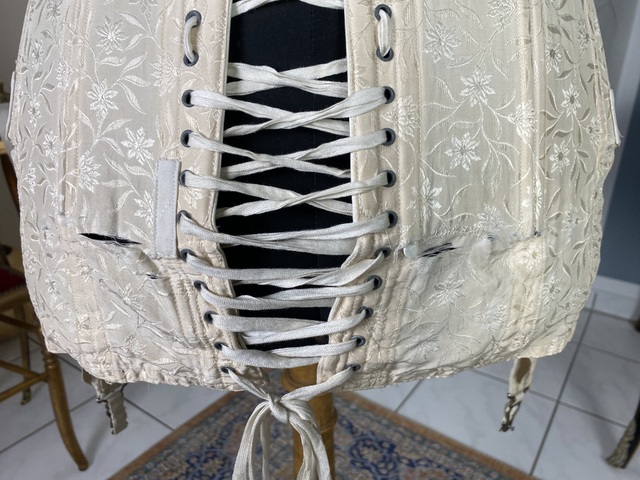 11 antique corset 1912