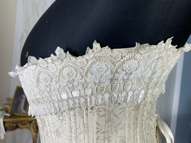 9 antique corset 1912