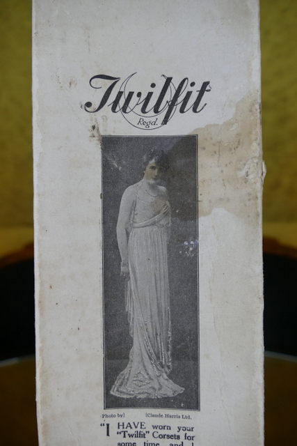 antique corset box 1912