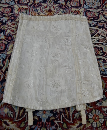 17 antique corset 1923
