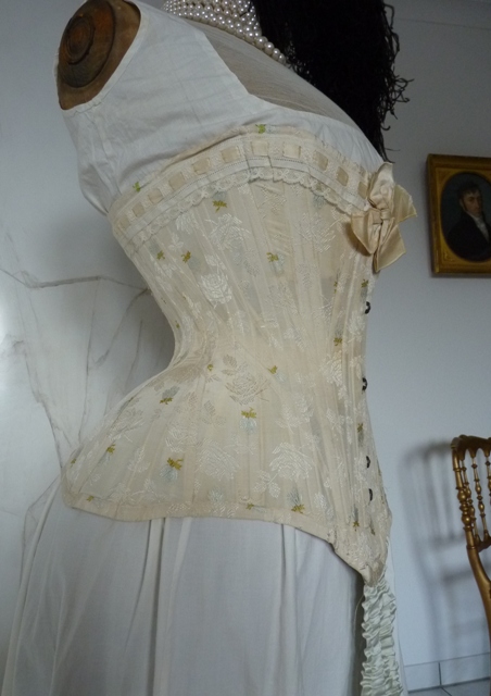 26 antique corset