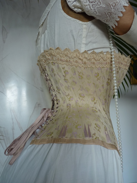 19 corset antiguo
