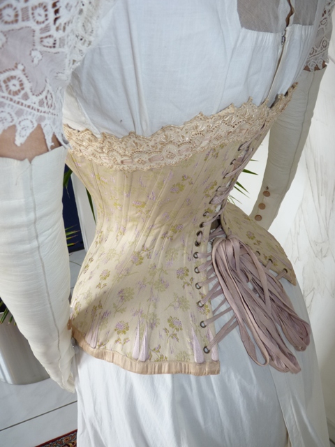 21 corset antiguo