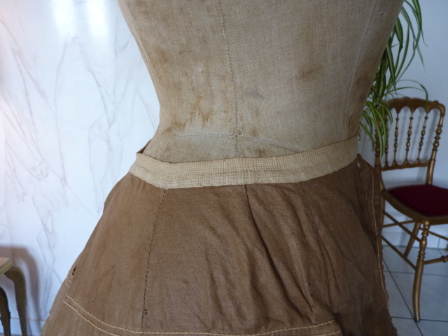 13 antique wire hopp skirt