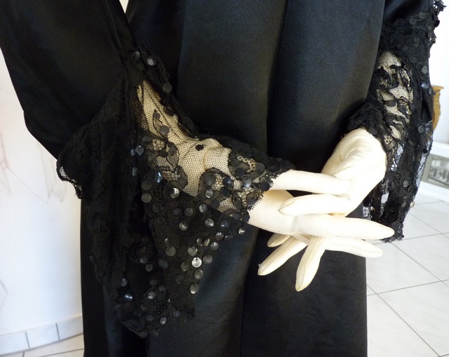 19 Emilio Ghezzi dressing gown 1880