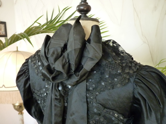 30 Emilio Ghezzi dressing gown 1880