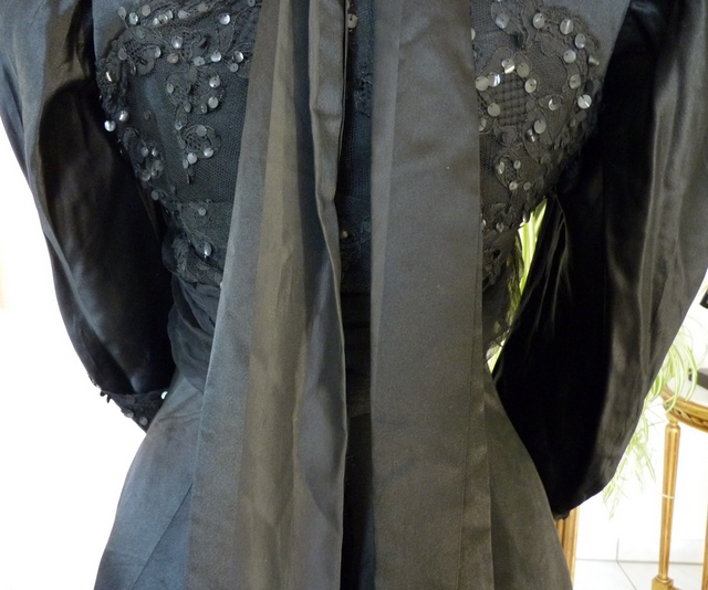 32 Emilio Ghezzi dressing gown 1880