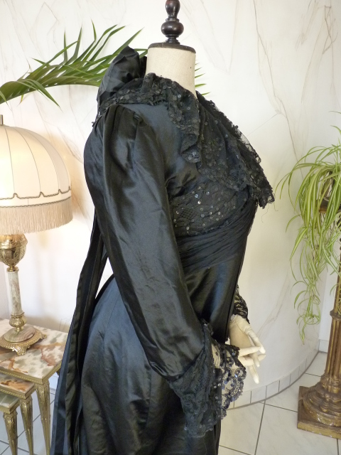 38 Emilio Ghezzi dressing gown 1880