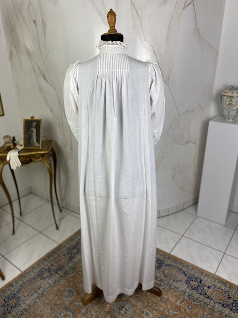 10 antique Loenvisson nightgown 1895