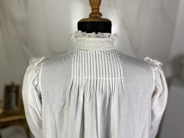 11 antique Loenvisson nightgown 1895