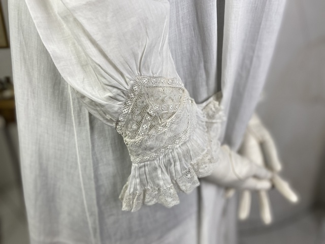 13 antique Loenvisson nightgown 1895