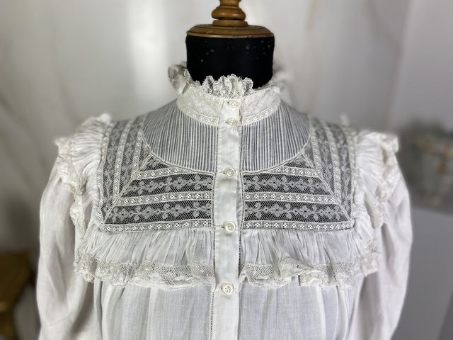 3 antique Loenvisson nightgown 1895