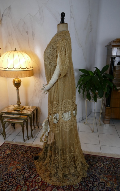 18 antique Drecoll Negligee 1912