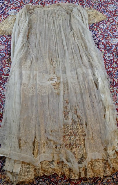 40 antique Drecoll Negligee 1912
