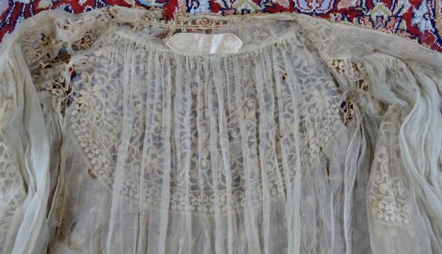 43 antique Drecoll Negligee 1912