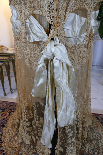 9 antique Drecoll Negligee 1912