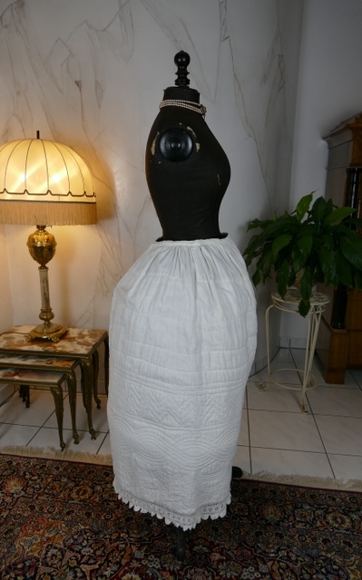 15 antique Biedermeier Petticoat 1840