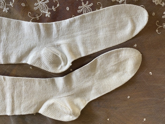 7 antique stockings 1829