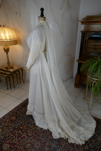12 antique boudoir robe 1875