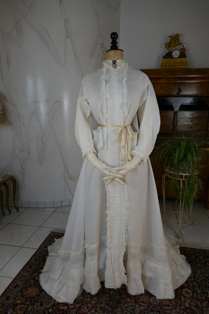 2 antique boudoir robe 1875