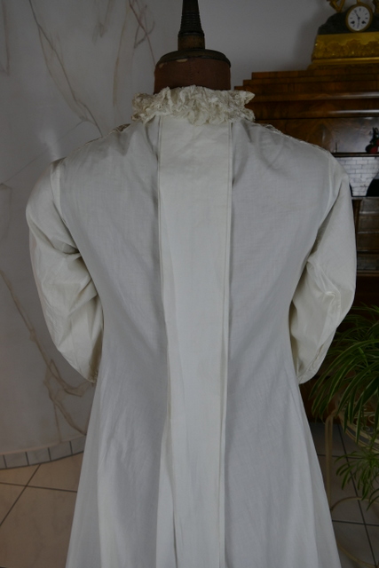 15 antique boudoir robe 1877